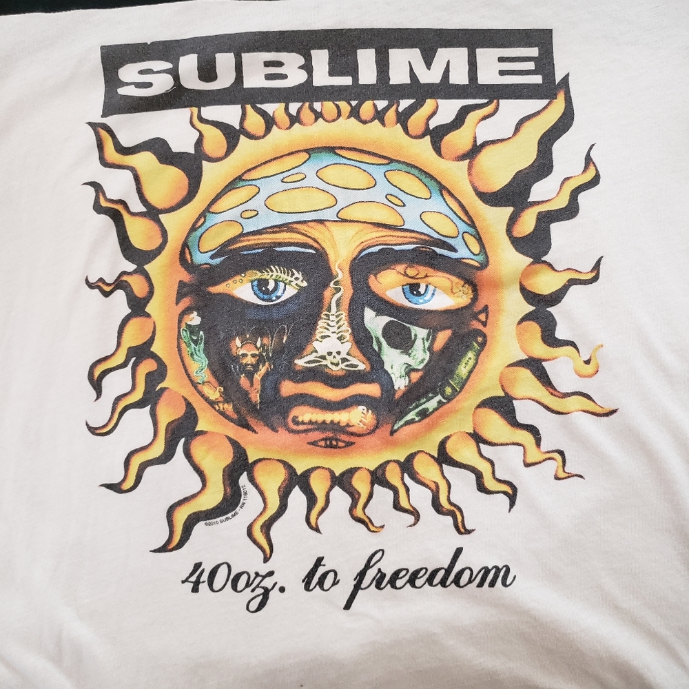 Sublime tee size XL